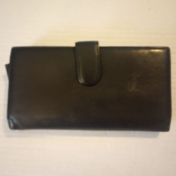 Etienne Aigner Vintage Leather Wallet With Checkbook Holder - Picture 3 of 8